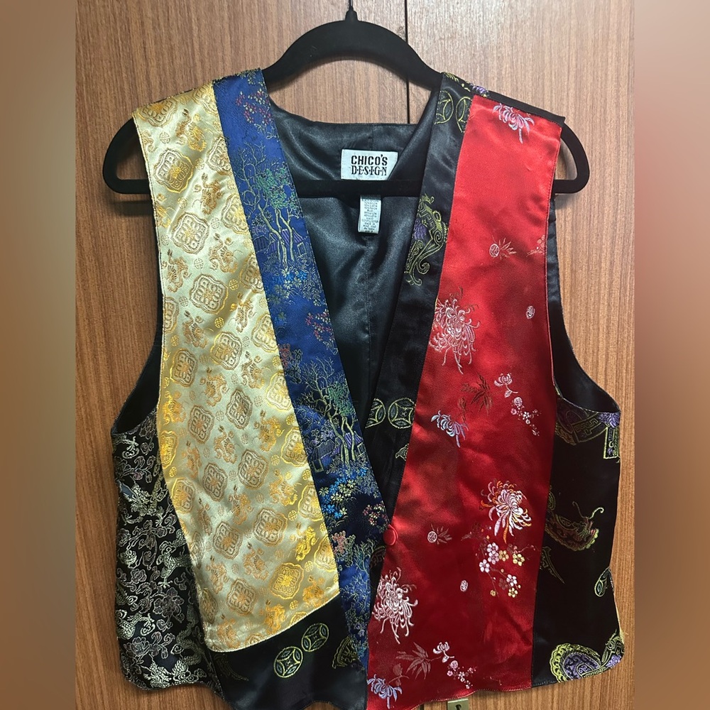 Vintage Chicos Asian Inspired vest- Size 3